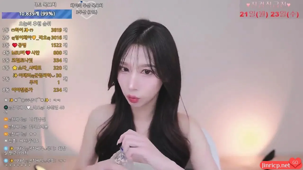 6i7xp_ 6i7xp_